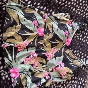 Floral Print Sleeveless swim top